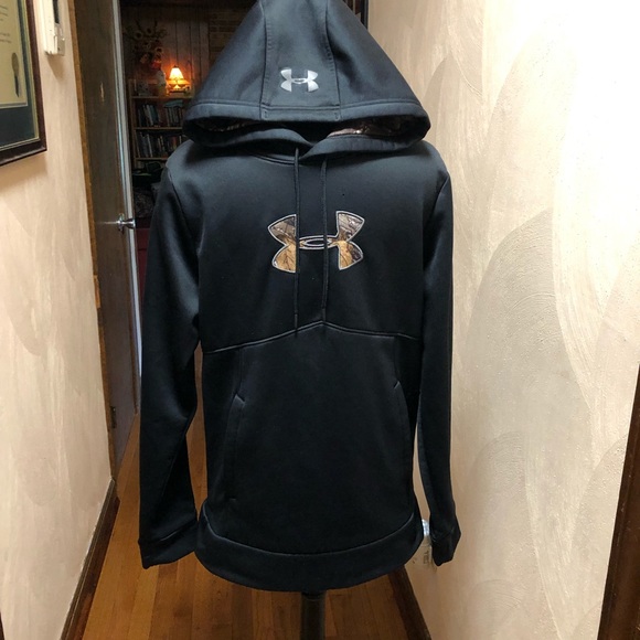 Under Armour Other - Under Armour Real Tree Logo Sweatshirt
